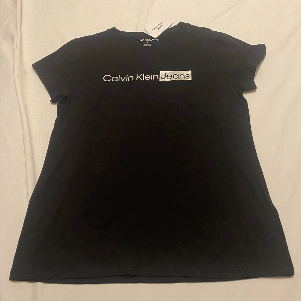 Never worn. Smoke and pet free home